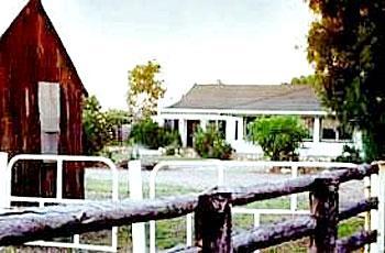 Готель Bond Springs Outback Retreat Аліс-Спрінгс Екстер'єр фото